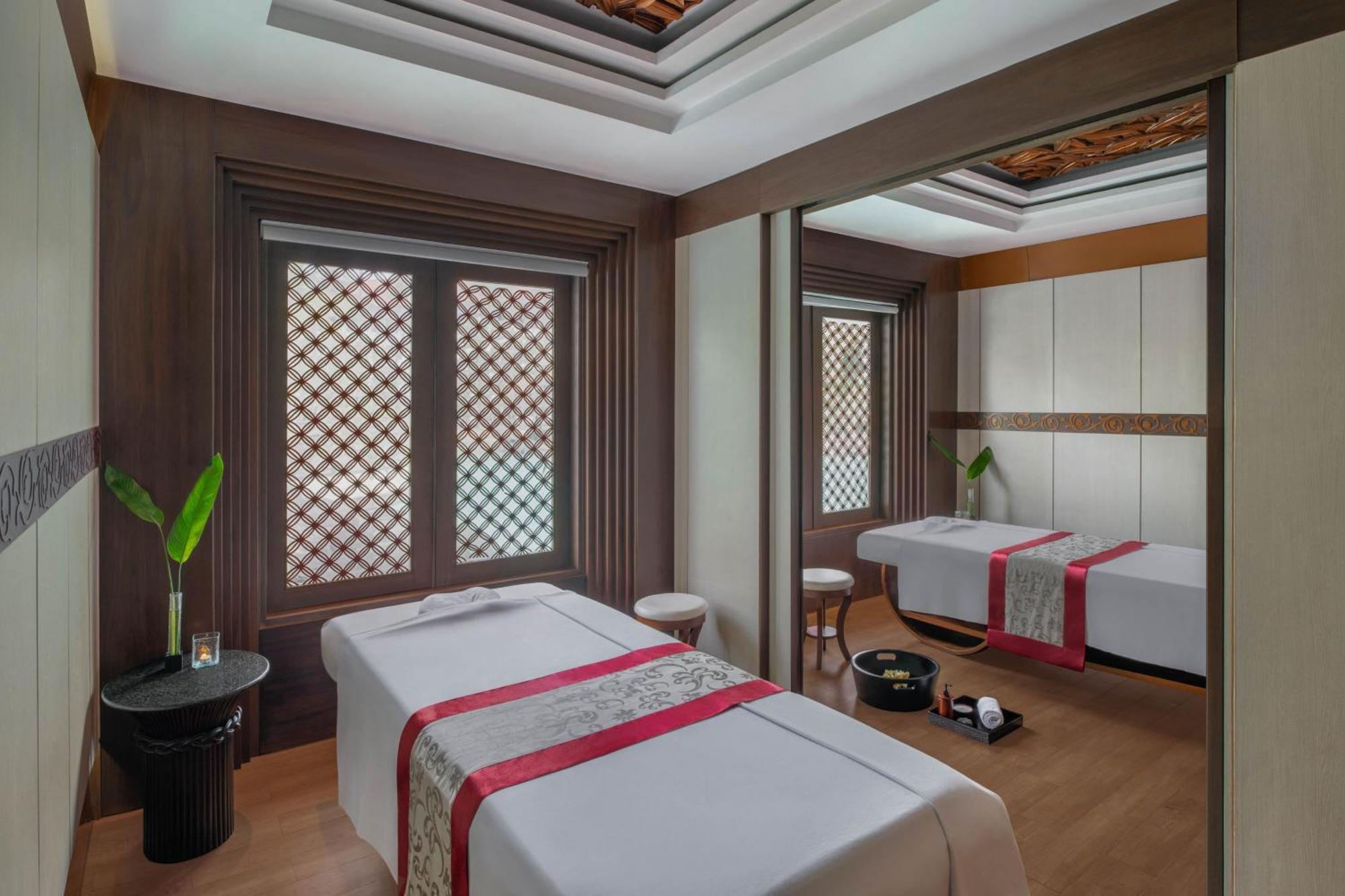 Resor The Laguna, A Luxury Collection & Spa, Nusa Dua, Bali 5*